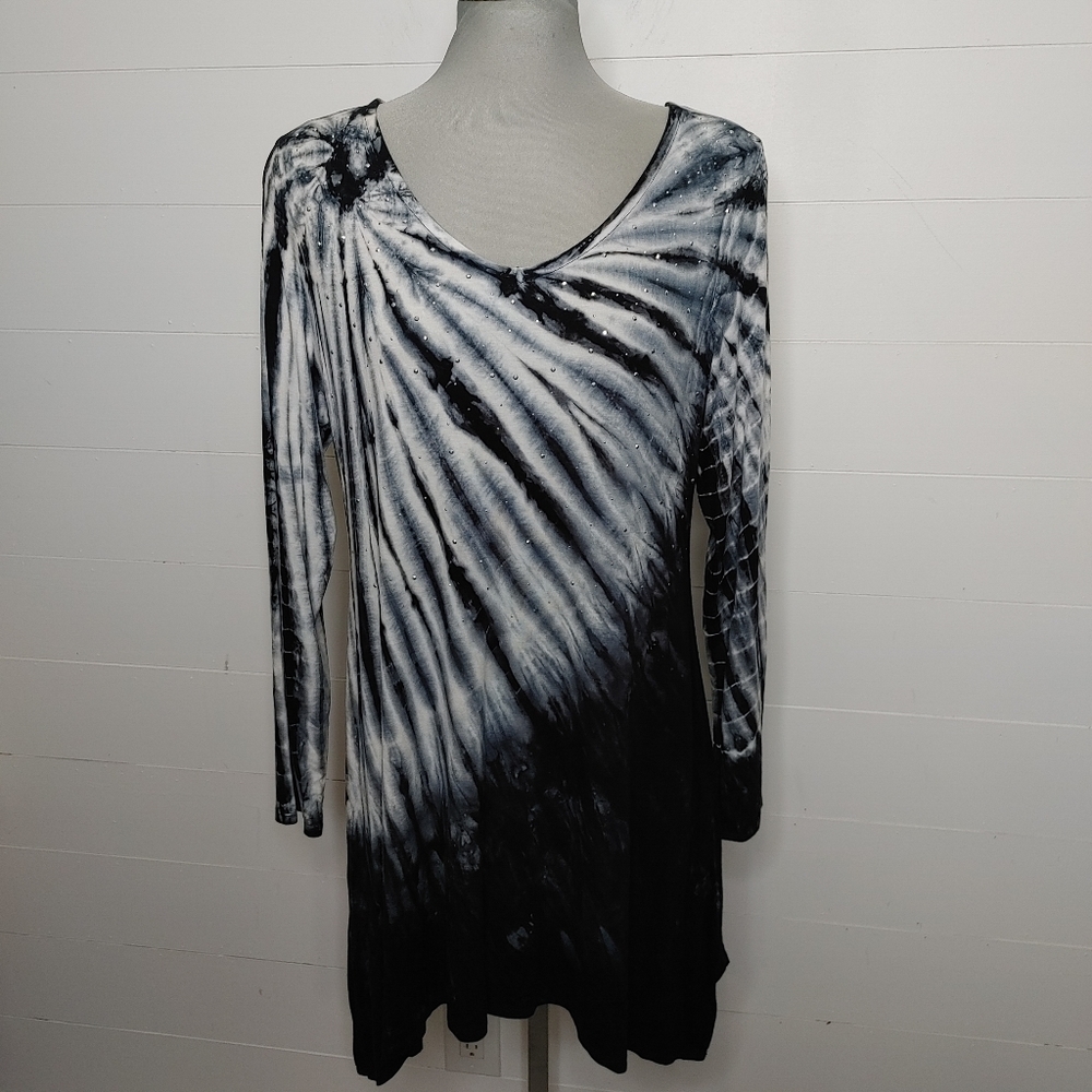 Soft Surroundings tie dye tunic size M